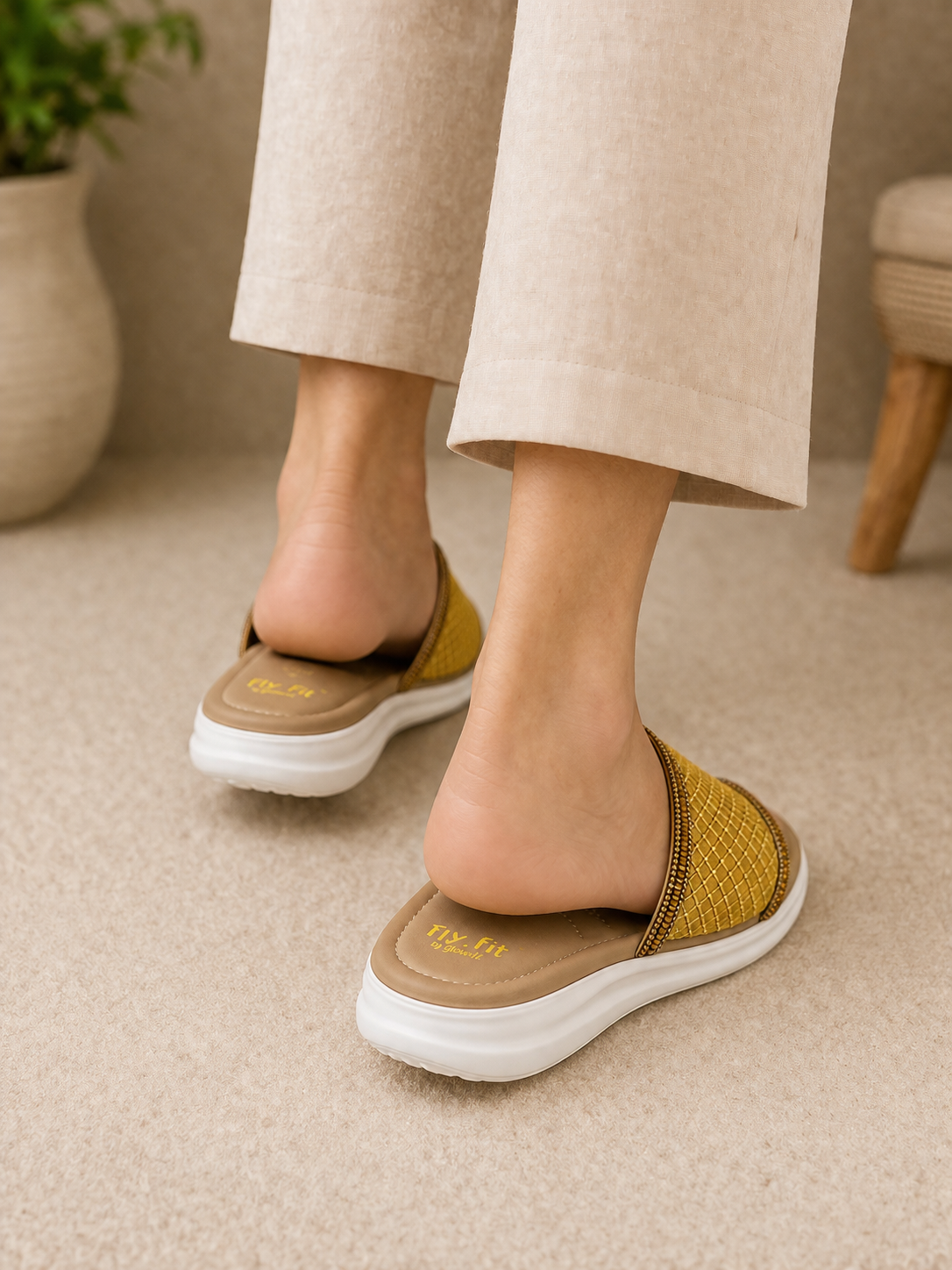Women slippers 🩴